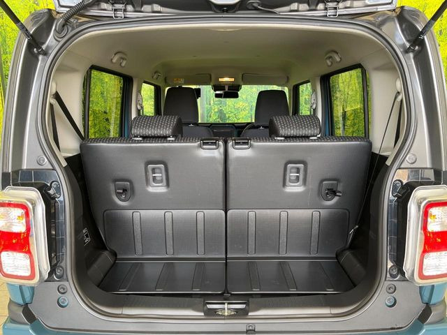 普段のお買い物や通勤、送迎等に十分な荷室スペースを確保しております。セカンドシートを倒すと、大きな荷物の積載も可能です♪