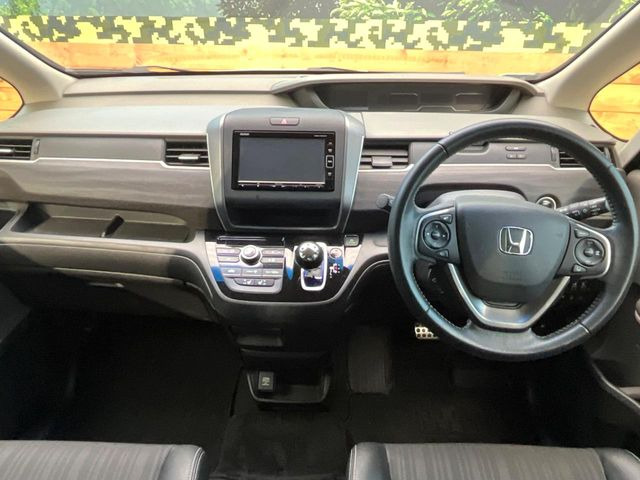 フリード1.5 ハイブリッド EX