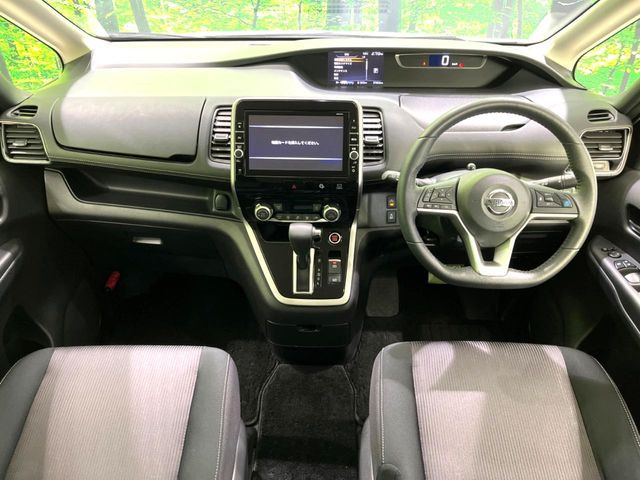 セレナ2.0 ハイウェイスター Vセレクション