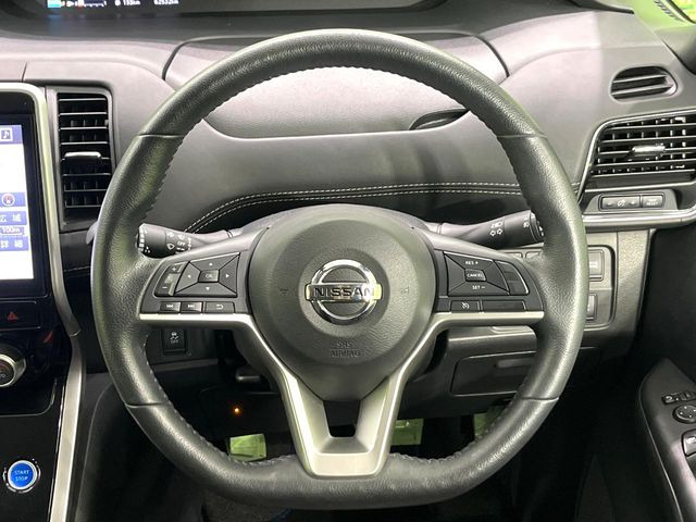 �y�X�e�A�����O�X�C�b�`�z�^�]���A�O������ڐ������炷���ƂȂ��A�I�[�f�B�I���̑��삪�\�ȕ֗��@�\!���S&���K�ȃh���C�u�����o���Ă���܂���