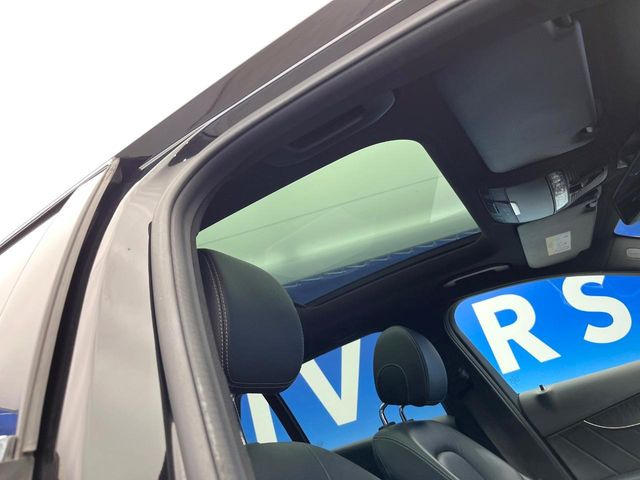 ���p�m���~�b�N�X���C�f�B���O���[�t::�唗�͂̃p�m���}���[�t�́A�㕔���Ȃɂ܂ő����Ă���A�J���I�ȋ�Ԃ����y���݂��������܂��B