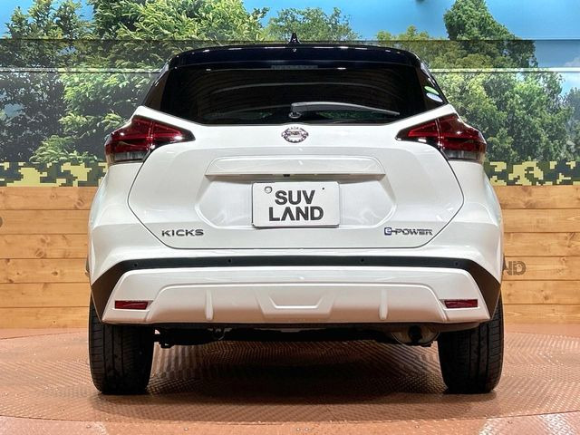 安心の最長10年・走行無制限保証(有償)をご用意。保証内容も充実はもちろん、無料点検&オイル交換や、年中無休の全国・24時間ロードサービスも付帯されておりますのでご安心下さい。