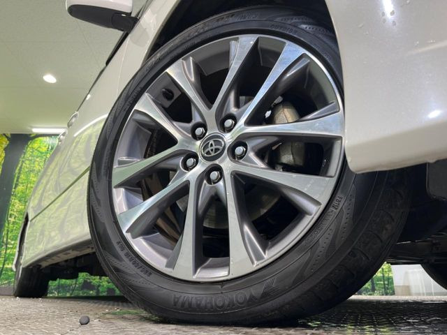 �y����18�C���`�A���~�z�C�[���z�O�ςɃ}�b�`���������A���~�z�C�[���𑕒����Ă���܂��B�e��ЊO�A���~�z�C�[����A�X�^�b�h���X�^�C�����戵�����Ă���܂��B���񂲑��k����������