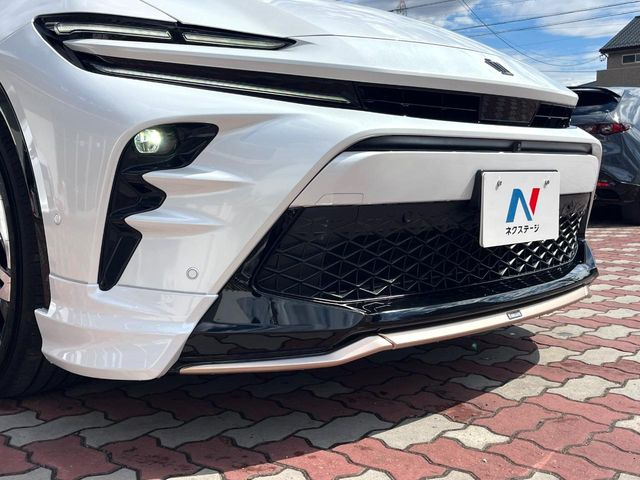 クラウンスポーツ2.5 Z E-Four 4WD