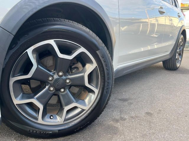 �y����17�C���`�A���~�z�C�[���z�O�ςɃ}�b�`���������A���~�z�C�[���𑕒����Ă���܂��B�e��ЊO�A���~�z�C�[����A�X�^�b�h���X�^�C�����戵�����Ă���܂��B���񂲑��k����������