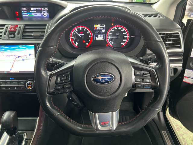 レヴォーグ1.6 STI スポーツ アイサイト 4WD