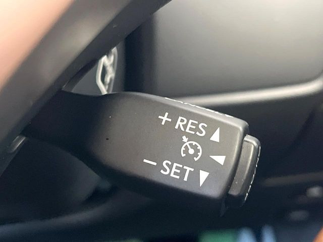 �y�N���[�Y�R���g���[���z�������H�����N���N���s�B�A�N�Z���𗣂��Ă���葬�x�ő��s���ł��A�������^�]���̕��S���y��!�����E�������ȒP�ȃX�C�b�`����Œ����ł��܂��B