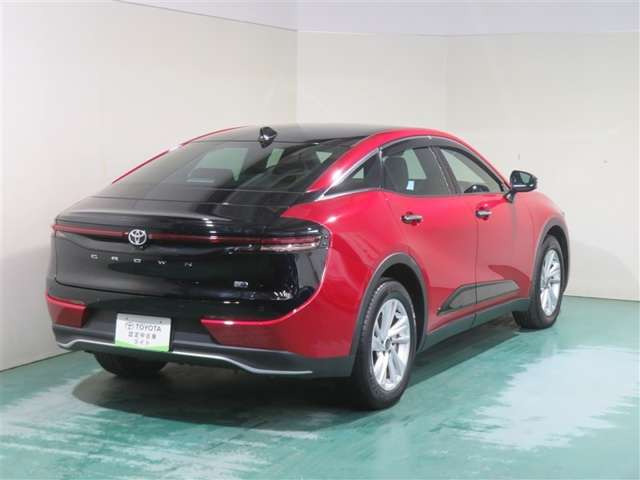 クラウンクロスオーバー2.5 G E-Four 4WD
