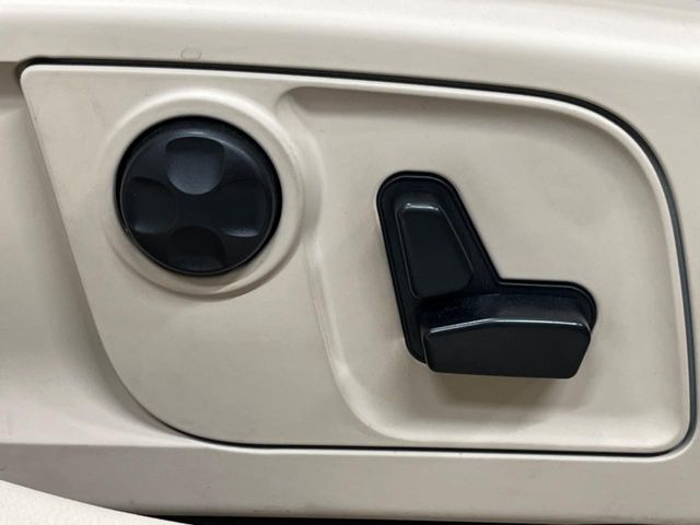 ���p���[�V�[�g:�V�[�g�ʒu��&ldquo;�O��Ɣw�������&ldquo;�p�x�̔��������\�ƂȂ�܂��B�蓮�ݒ�̃V�[�g�����A���ׂ₩�Ȑݒ肪�ł���̂��|�C���g�ł��B