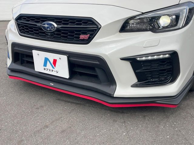 【STIエアロ】人気のSTIエアロを装備!クルマの外観がよりスタイリッシュになり、街中で存在感あふれる1台に♪将来買い替える時にもリセールに影響しやすく、価値ある人気の装備です!