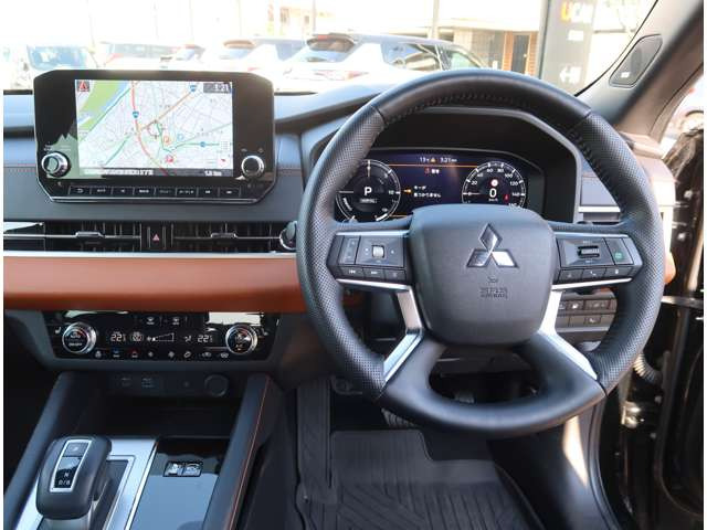 アウトランダーPHEV 2.4 P 4WD