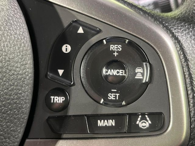 �y�A�_�v�e�B�u�N���[�Y�R���g���[���z�������H�ł̒��������s���y��!!�����ő��x��ۂN���[�Y�R���g���[�����A�Փˌy���V�X�e���ƘA�g���A�O���̎ԗ������m���ĎԊԂ�ۂ悤�ɑ��x���߂��Ă���܂�!!