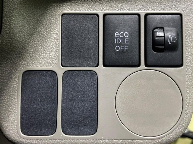 �y�A�C�h�����O�X�g�b�v�z�ԐM����a�؂Œ�Ԃ����ۂɃG���W�����~���A���ʂȔR���̏����}���܂��B�R��������ی�ɂȂ���@�\��G���W���̓u���[�L�𗣂��΍Ďn�����܂��B