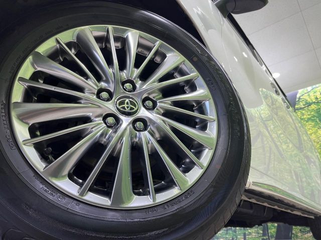 �y����17�C���`�A���~�z�C�[���z�O�ςɃ}�b�`���������A���~�z�C�[���𑕒����Ă���܂��B�e��ЊO�A���~�z�C�[����A�X�^�b�h���X�^�C�����戵�����Ă���܂��B���񂲑��k����������