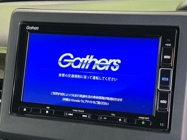 �y�����i�r�z�l�C�̏����i�r�𑕔����Ă���܂��B�i�r�̎g���₷���͂������A�I�[�f�B�I�@�\���[��!�L�����v�◷�s�͂������A�ʋ΂┃�����ȂǕ��i�̃h���C�u���y�����Ȃ�͂���