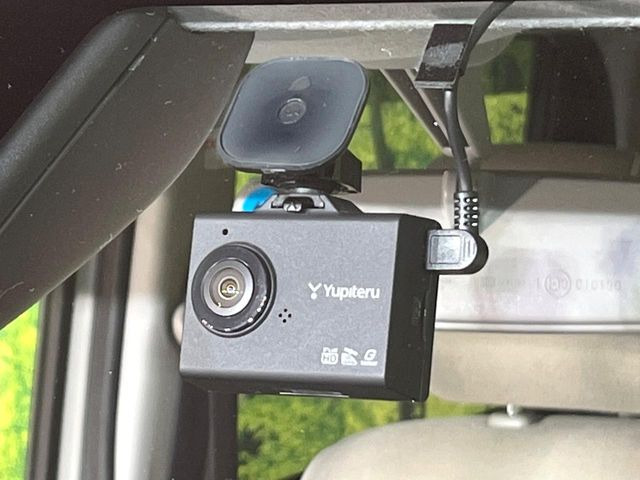 �y�h���C�u���R�[�_�[�z���S�E���S�ȃJ�[���C�t�ɕK�{�̃h���C�u���R�[�_�[�𑕔�!���s���͂������A������^�]�⎖�̂ɑ��������ۂ̏󋵂��f���ŋL�^���A����̃��X�N�ɔ����܂��B