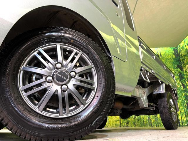 �O�ςɃ}�b�`�����A���~�z�C�[���𑕒����Ă���܂��B�e��A���~�z�C�[����A�X�^�b�h���X�^�C�����戵�����Ă���܂��B���񂲑��k����������