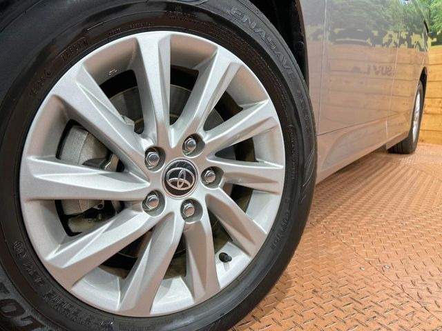 �y����16�C���`�A���~�z�C�[���z�O�ςɃ}�b�`���������A���~�z�C�[���𑕒����Ă���܂��B�e��ЊO�A���~�z�C�[����A�X�^�b�h���X�^�C�����戵�����Ă���܂��B���񂲑��k����������