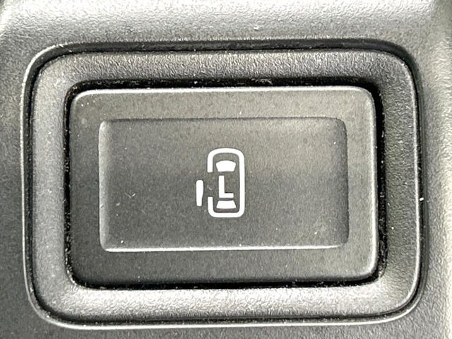 �y�p���[�X���C�h�h�A�z�X�}�[�g�L�[��^�]�Ȃ̃X�C�b�`�ŃX���C�h�h�A�̊J���\���d��������͂����ăh�A���J����K�v�������A���������q�l�ł��A�d���ו��������Ă��鎞�����N�ɊJ���߂ł��܂���