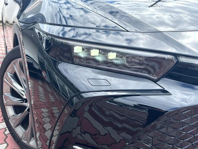 �yLED�w�b�h���C�g�z���V����ԑ��s�����ǍD�Ȏ��E���m�ۂ����S���ĉ^�]�ł��鍂�P�xLED�w�b�h���C�g�𑕔�!�_�����x�������A����d�͂��}�����Ă��܂��B