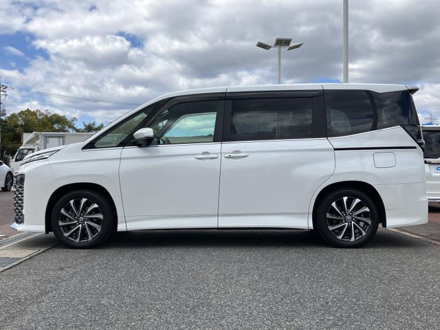 ヴォクシー1.8 ハイブリッド S-Z