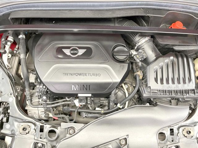 �����X�ł́A�e���[�J�[�̐�p�f�f�e�X�^�[�𓱓��B���Ǝ��i�����e�N�j�J���X�^�b�t���풓���Ă���܂��̂ŁA������̍ۂɂ����S���Ă����p���������܂��B