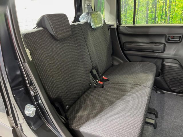 ���i���ȃI���W�i���t���A�}�b�g���I�v�V�����ɂĂ��p�ӂ��Ă���܂��B���D���ȃf�U�C����J���[�����Ԃɍ��킹�đI��ł����������Ƃ��ł��܂���