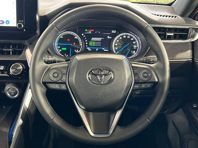 �y�����v�����X�e�A�����O�z�㎿�Ȋv���g�p���邱�ƂŁA��ɂ����������݂ƂĂ��^�]���₷���n���h���ł���