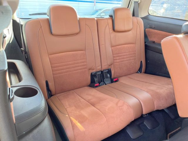 3列目シートはもちろん状態良好☆大人数でのお出かけもラクラクです♪ご家族で、気の知れた仲間で、ドライブに行くのが楽しみですね♪