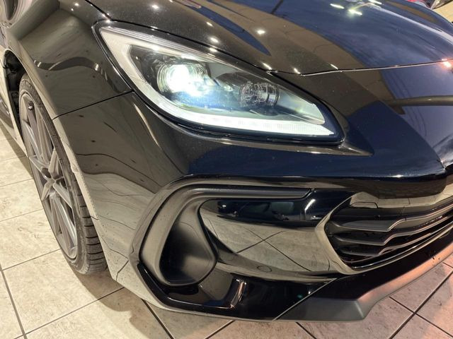 �yLED�w�b�h���C�g�z���V����ԑ��s�����ǍD�Ȏ��E���m�ۂ����S���ĉ^�]�ł��鍂�P�xLED�w�b�h���C�g�𑕔�!�_�����x�������A����d�͂��}�����Ă��܂��B