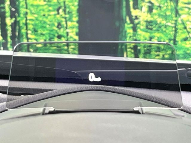 �y�w�b�h�A�b�v�f�B�X�v���C�z���݂̑��x�⑖�s�����f�W�^���\���ŉ^�]�ȑO���̃K���X�ɓ��e!�^�]���A�ڐ������炳���K�v�ȏ����m�F�ł���̂łƂ��Ă��֗��ň��S!