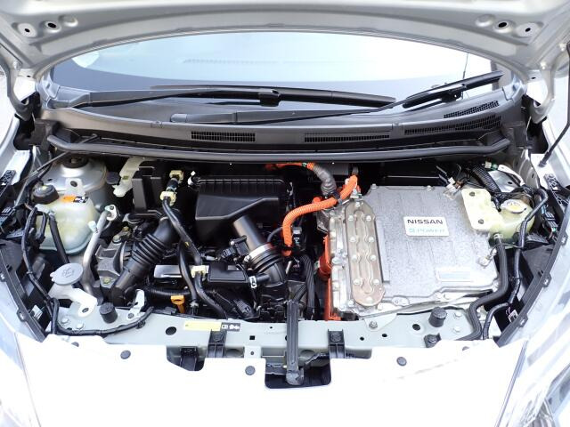 �G���W�����[�������ꂢ�ł���B�@�֋@�\�n���ǍD�ł��B�[�ԑO�ɓ_���������s���܂��B�G���W���I�C���E�I�C���t�B���^�[�E�G�A�R���t�B���^�[�E���C�p�[�S���͕K�������v���܂�.