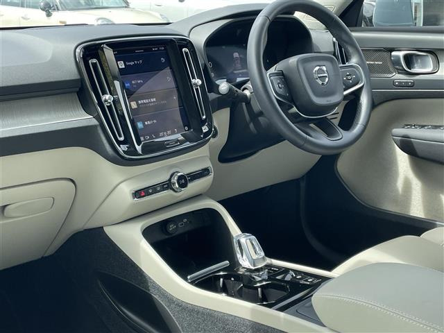 XC40アルティメット B4 AWD 4WD