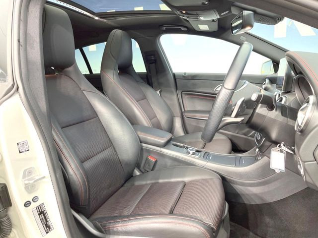 ●シートの使用感:破れ・へたりも少なく、ご覧の通りきれいな状態を維持しております。また、室内クリーニング・コーティングもご用命いただけます。