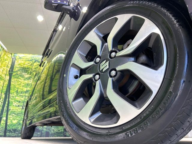 �y����15�C���`�A���~�z�C�[���z�O�ςɃ}�b�`���������A���~�z�C�[���𑕒����Ă���܂��B�e��ЊO�A���~�z�C�[����A�X�^�b�h���X�^�C�����戵�����Ă���܂��B���񂲑��k����������