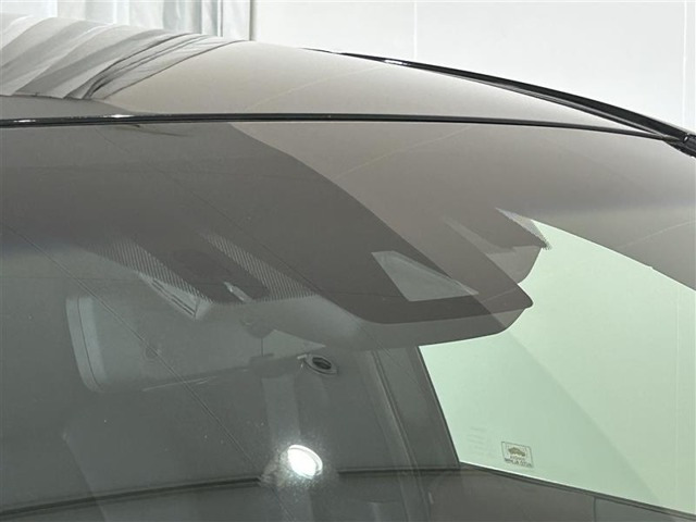 ハリアー2.5 ハイブリッド E-Four Z 4WD