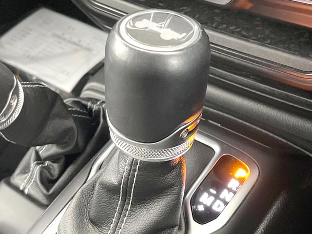 ��MT���[�h�t��AT:�ʏ�͎����ł����Ȃ���ϑ�(�M�A�`�F���W)���h���C�o�[�̑���ɂ���ĈӐ}�I�ɕς�����V�X�e���ł��B����w���i�̃h���C�u�����y���݂��������܂�!