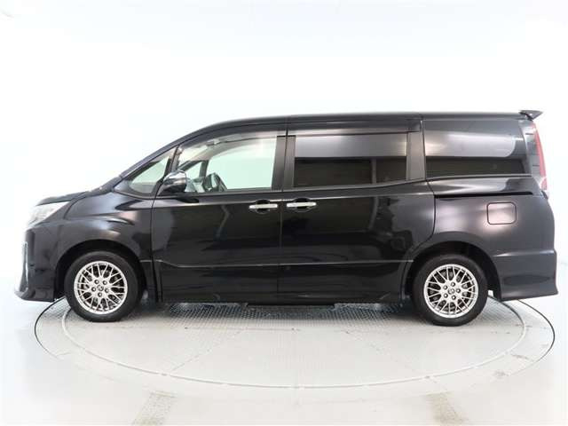 ノア1.8 ハイブリッド Si W×B II