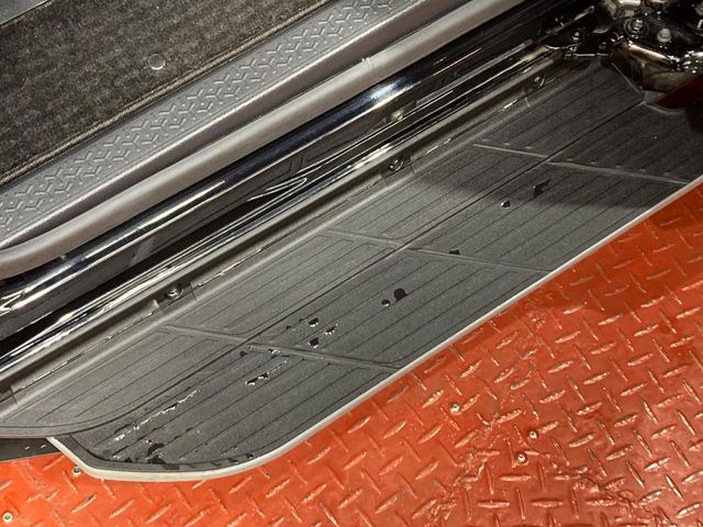 ���[�J�[�I�v�V�����́y���j�o�[�T���X�e�b�v�z�𑕔��B�X���C�h�h�A�ƘA�������X�e�b�v�ɂ��A�����Ȃ��q�l�̏��~�肪���Ղ��Ȃ�܂���