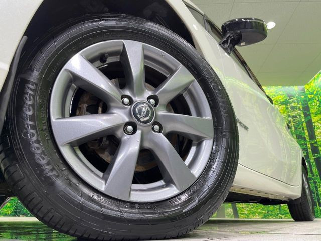 �y����15�C���`�A���~�z�C�[���z�O�ςɃ}�b�`���������A���~�z�C�[���𑕒����Ă���܂��B�e��ЊO�A���~�z�C�[����A�X�^�b�h���X�^�C�����戵�����Ă���܂��B���񂲑��k����������