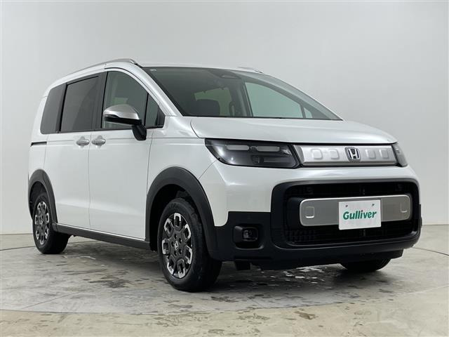 フリード1.5 e:HEV クロスター 4WD