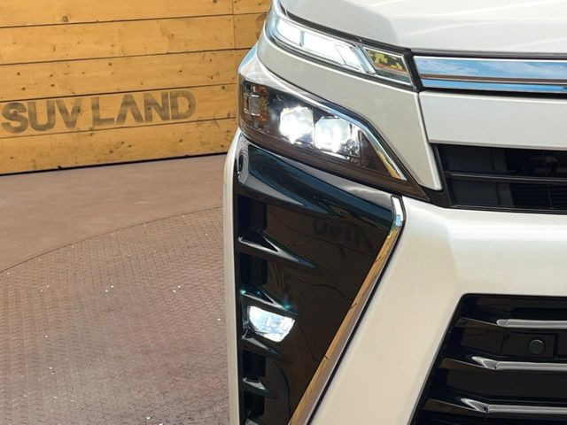 �yLED�w�b�h���C�g�z���V����ԑ��s�����ǍD�Ȏ��E���m�ۂ����S���ĉ^�]�ł��鍂�P�xLED�w�b�h���C�g�𑕔�!�_�����x�������A����d�͂��}�����Ă��܂��B