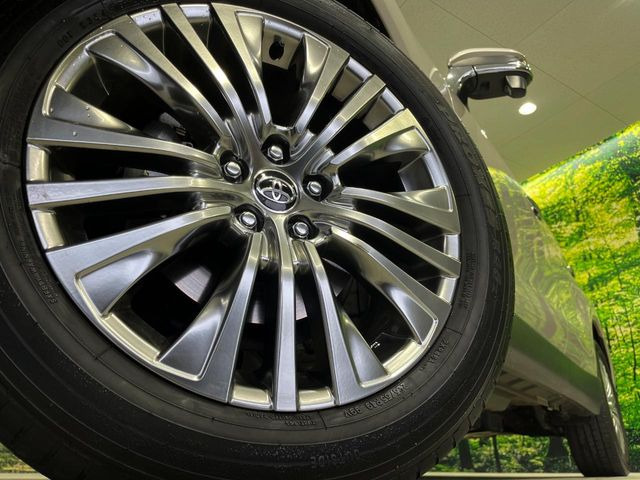 �y����19�C���`�A���~�z�C�[���z�O�ςɃ}�b�`���������A���~�z�C�[���𑕒����Ă���܂��B�e��ЊO�A���~�z�C�[����A�X�^�b�h���X�^�C�����戵�����Ă���܂��B���񂲑��k����������