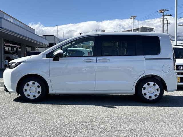 フリード1.5 e:HEV エアー