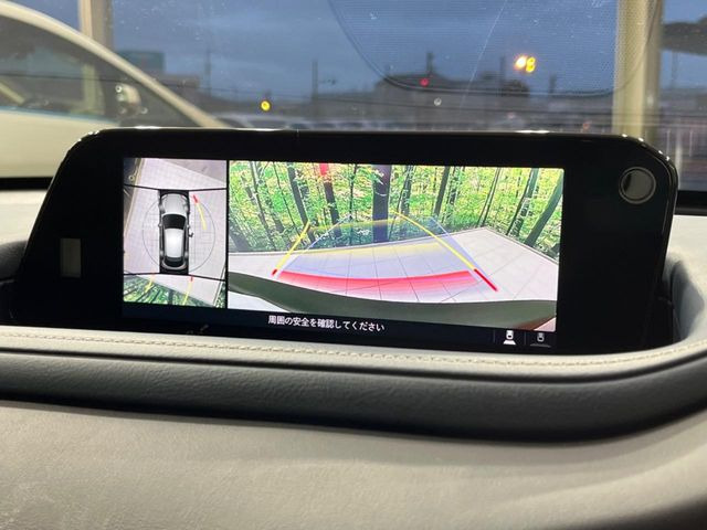 �y360&deg;�r���[���j�^�[�z��p�̃J�����ɂ��A�ォ�猩���낵���悤�Ȏ��_��360�x�N���}�̎��͂��m�F���邱�Ƃ��ł��܂������p�������m�F���₷���A�����ꏊ�ł̐؂�Ԃ��⒓�Ԃ��X���[�Y�ɍs���܂��B