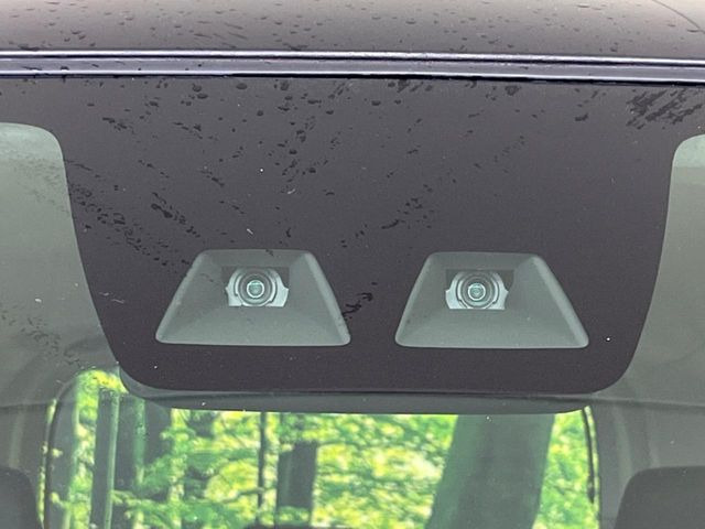 �y�X�}�[�g�A�V�X�g�z���s���ɑO���̎ԗ�����F�����A�Փ˂������Ȏ��͌x��ƃu���[�L�ŏՓˉ���Ɣ�Q�y�����A�V�X�g�B�����S�Ƀh���C�u�����y���݂��������܂��B