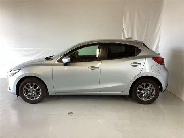 デミオ1.3 13S ツーリング