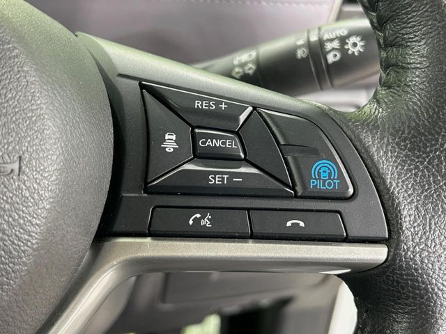 �y�v���p�C���b�g�z�������H�ł̒��������s���y��!!�a�؎��Ə��񑖍s�̃V�[���ŁA�A�N�Z���E�u���[�L�E�X�e�A�����O�������Ő��䂵�A�������^�]�̕��S���y�����Ă���܂���