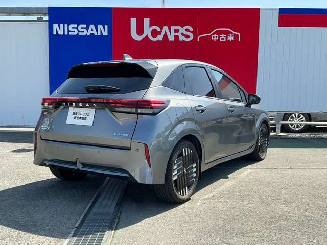 ノートオーラ1.2 G レザーエディション