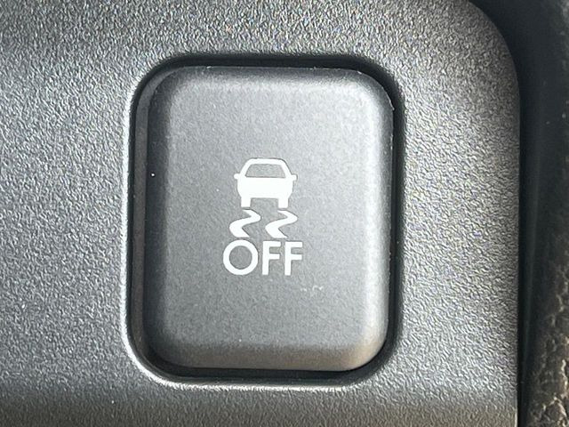 �y������h�~���u�z�ԗ��̉���������m����ƁA�����I�Ɏԗ��̐i�s������ۂ悤�Ɏԗ��𐧌䂵�܂��B�J�̓��ȂǊ���₷���H�ʏ󋵂ł����S�ȉ^�]���\�ł��B